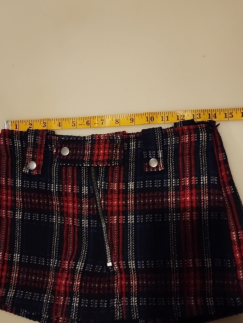 Free People Skort with Front Snap Detail In Navy. Size 0 - Picture 14 of 16
